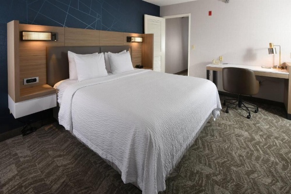 SpringHill Suites by Marriott Des Moines West image 12