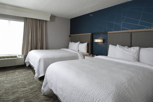 SpringHill Suites by Marriott Des Moines West image 2