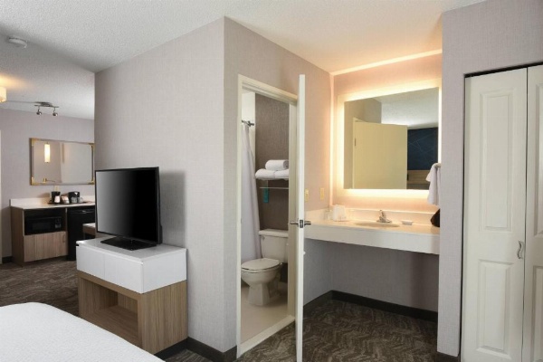 SpringHill Suites by Marriott Des Moines West image 8